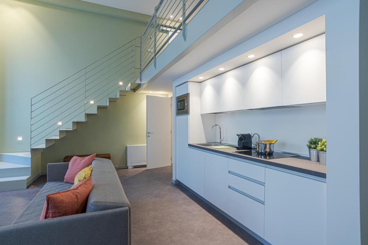 Suite Del Duomo - By Myhomeincomo Exterior photo
