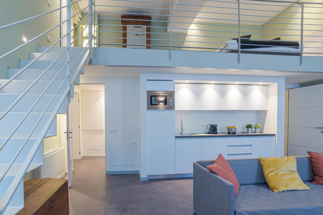Suite Del Duomo - By Myhomeincomo Exterior photo